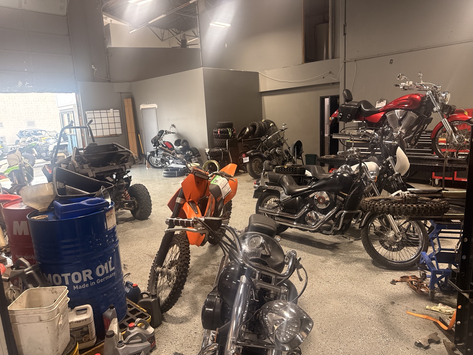 Cascade Powersports service shop in Mission BC